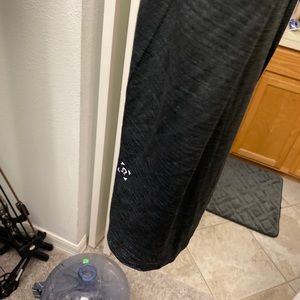 Lululemon Dark gray metal vent tank size medium